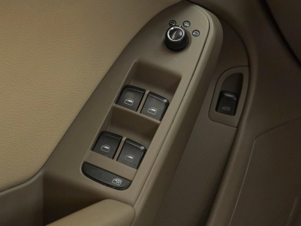 Audi A4, IV (B8) фото №13