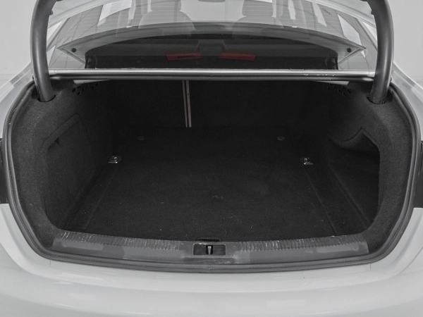 Audi A4, IV (B8) фото №17