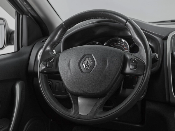 Renault Sandero, II фото №10