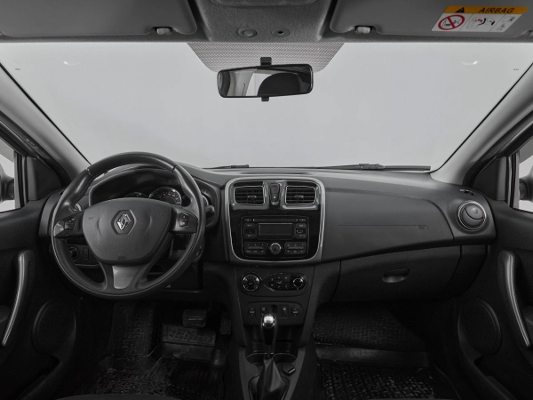 Renault Sandero, II фото №8