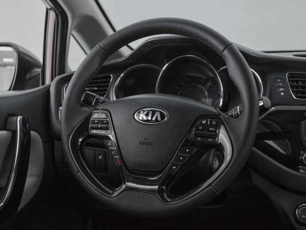Kia Ceed, II фото №10