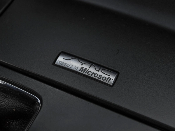 Ford Explorer, V фото №19