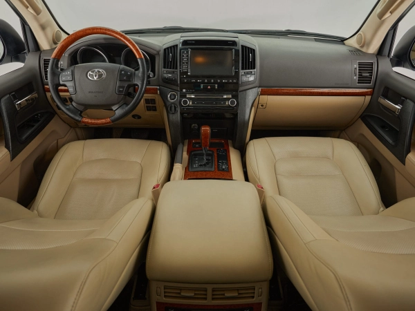 Toyota Land Cruiser, 200 Series Рестайлинг 1 фото №10