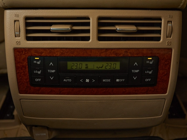 Toyota Land Cruiser, 200 Series Рестайлинг 1 фото №28