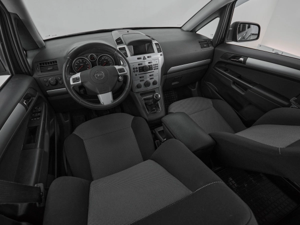 Opel Zafira, B Рестайлинг фото №7