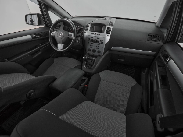 Opel Zafira, B Рестайлинг фото №9