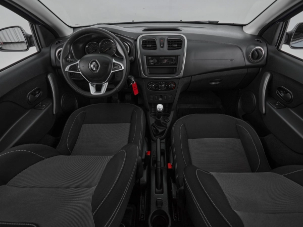 Renault Logan, II Рестайлинг фото №8