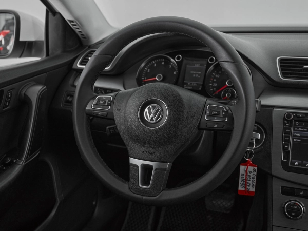 Volkswagen Passat, B7 фото №10