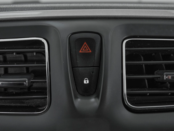 Renault Logan, II Рестайлинг фото №13