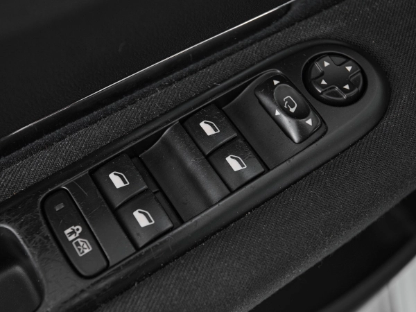 Peugeot 3008, I фото №14