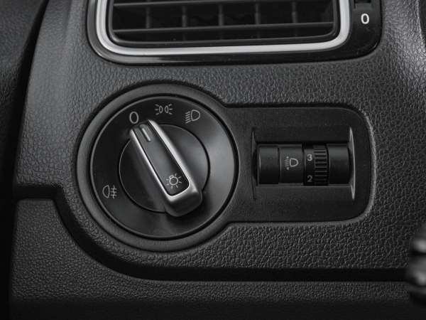 Volkswagen Polo, V Рестайлинг фото №14