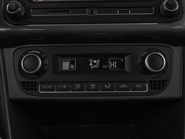 Volkswagen Polo, V Рестайлинг фото №18
