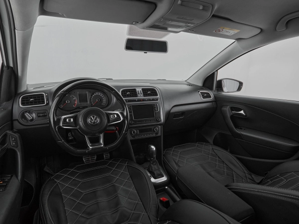 Volkswagen Polo, V Рестайлинг фото №7