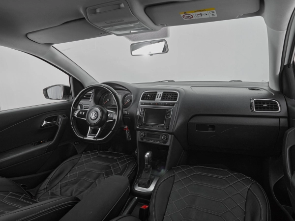 Volkswagen Polo, V Рестайлинг фото №9