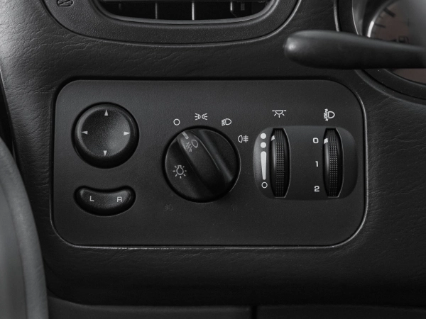 Chrysler Voyager, IV Рестайлинг фото №16