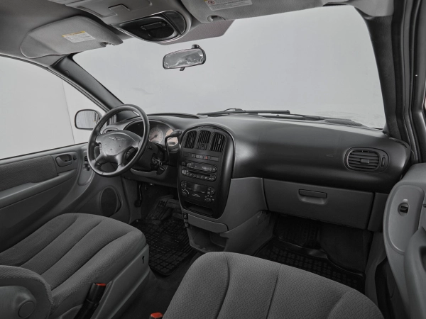 Chrysler Voyager, IV Рестайлинг фото №9