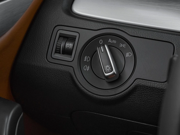Volkswagen Passat CC, I Рестайлинг фото №13