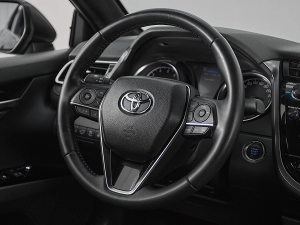 Toyota Camry, VIII (XV70) фото №10