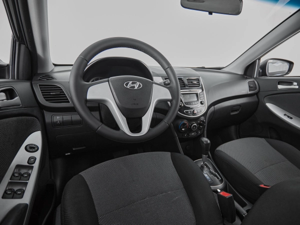 Hyundai Solaris, I фото №7