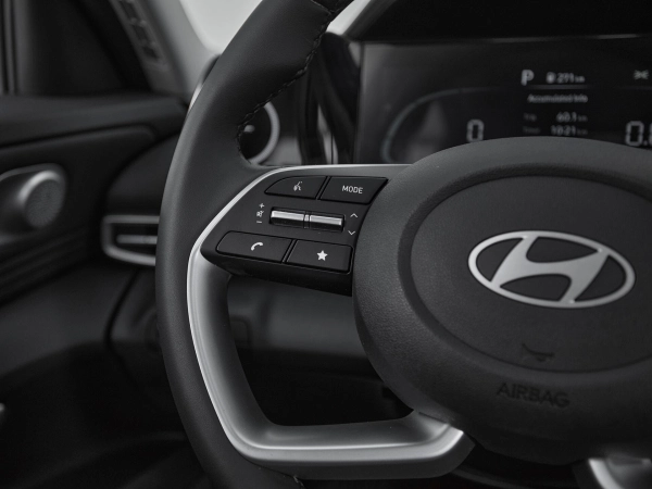 Hyundai Elantra, VII (CN7) Рестайлинг фото №12