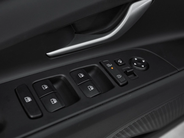 Hyundai Elantra, VII (CN7) Рестайлинг фото №14