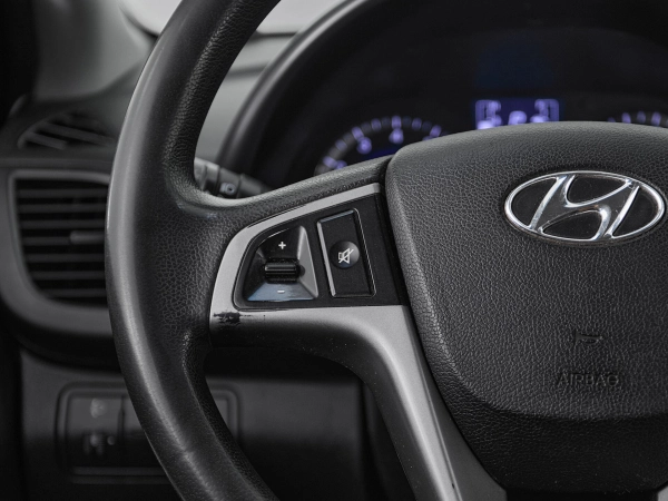 Hyundai Solaris, I Рестайлинг фото №11