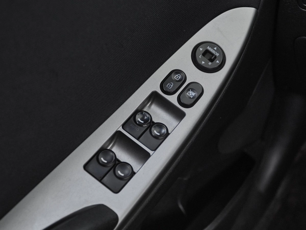 Hyundai Solaris, I Рестайлинг фото №13