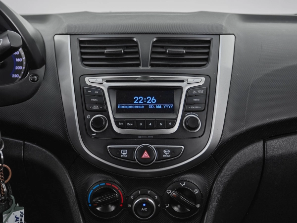 Hyundai Solaris, I Рестайлинг фото №14