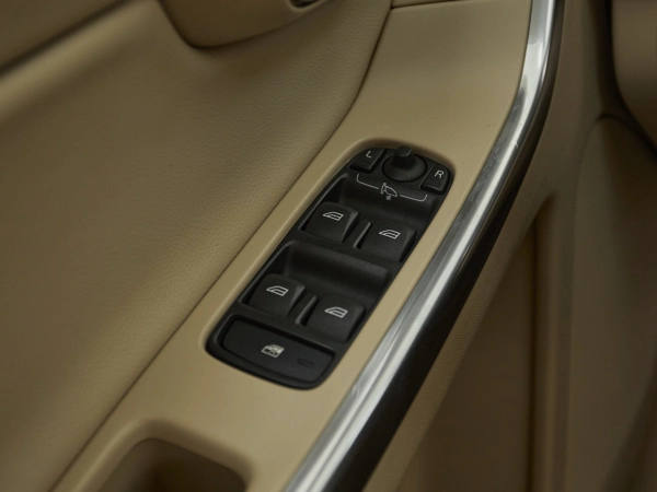 Volvo XC60, I фото №13
