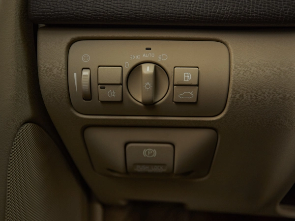 Volvo XC60, I фото №15