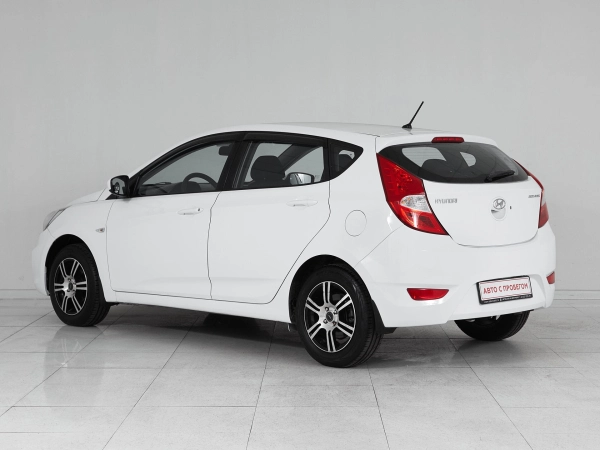 Hyundai Solaris, I фото №4