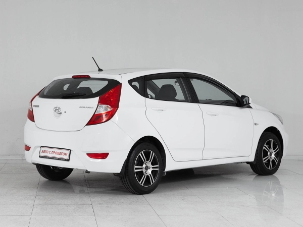 Hyundai Solaris, I фото №6