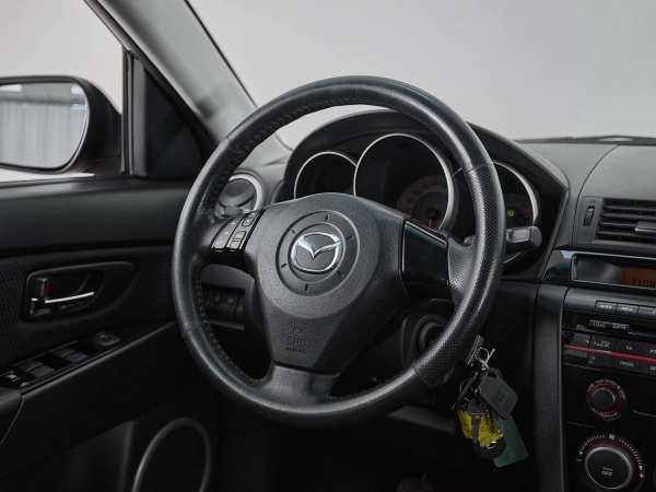 Mazda 3, I (BK) Рестайлинг фото №10