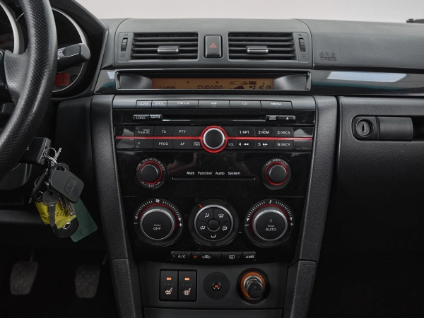 Mazda 3, I (BK) Рестайлинг фото №13