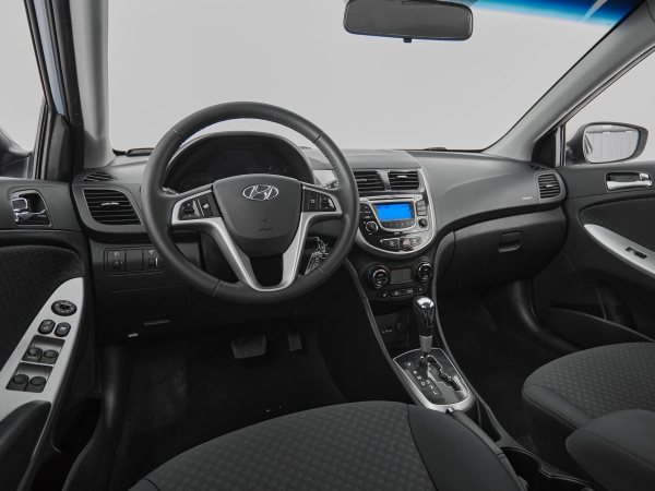 Hyundai Solaris, I фото №7