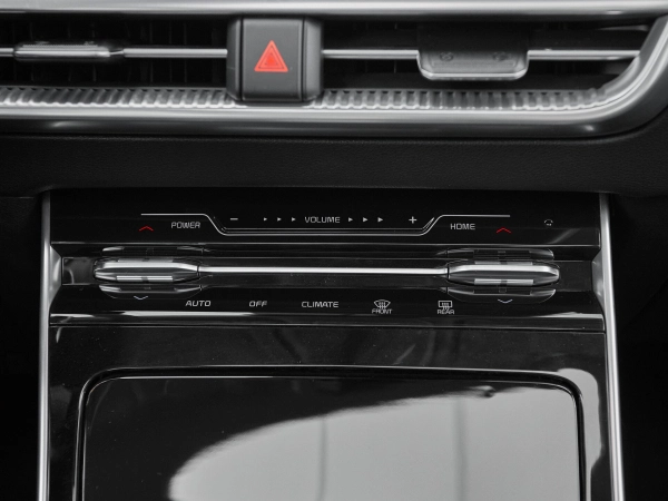 Kia K5, III фото №19