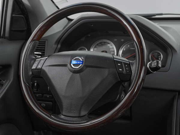Volvo XC90, I Рестайлинг фото №10
