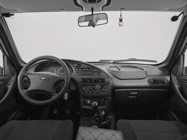 Chevrolet Niva, I фото №8