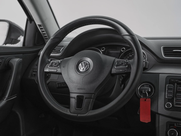 Volkswagen Passat, B7 фото №10