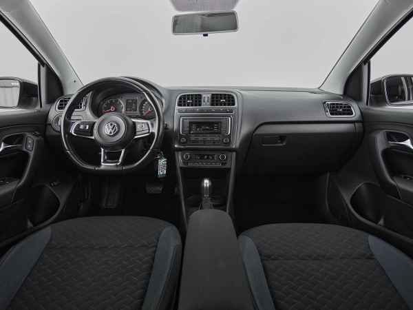 Volkswagen Polo, V Рестайлинг фото №8