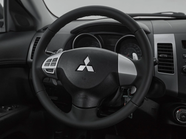 Mitsubishi Outlander, II Рестайлинг фото №10