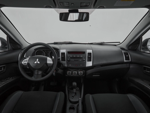 Mitsubishi Outlander, II Рестайлинг фото №8