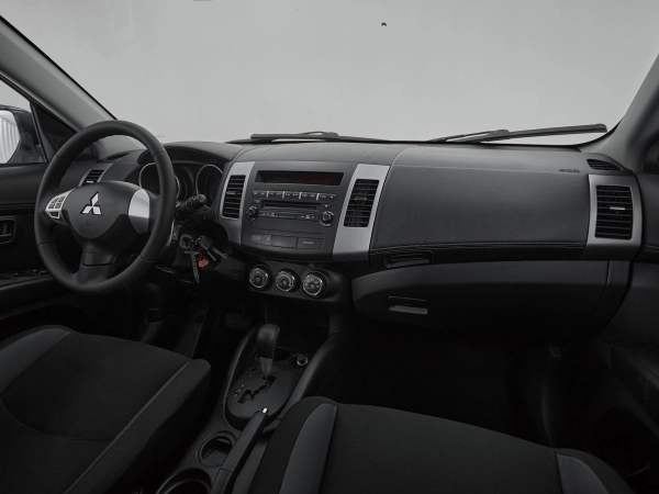 Mitsubishi Outlander, II Рестайлинг фото №9