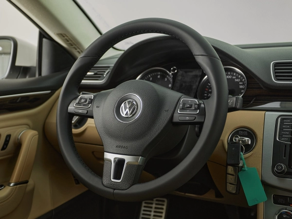 Volkswagen Passat CC, I Рестайлинг фото №10