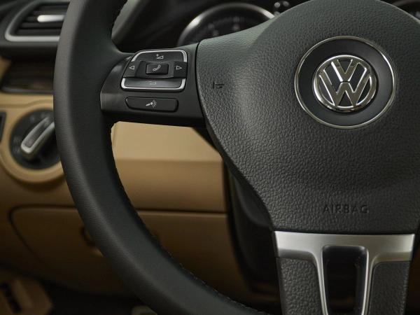 Volkswagen Passat CC, I Рестайлинг фото №11