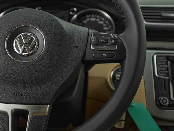 Volkswagen Passat CC, I Рестайлинг фото №12
