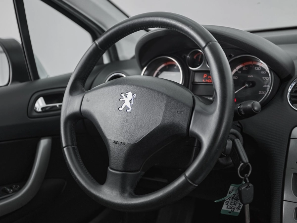 Peugeot 308, I фото №10