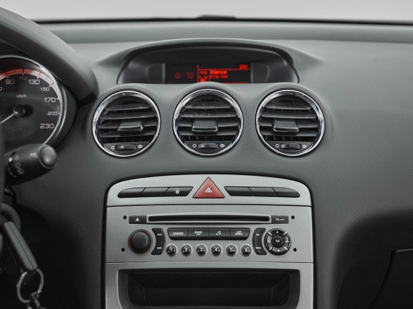 Peugeot 308, I фото №13