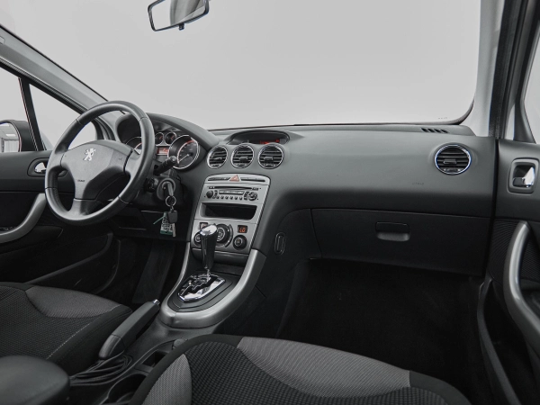 Peugeot 308, I фото №9