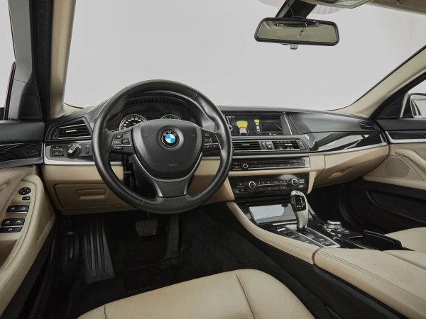 BMW 5 серии, VI (F10/F11/F07) фото №7